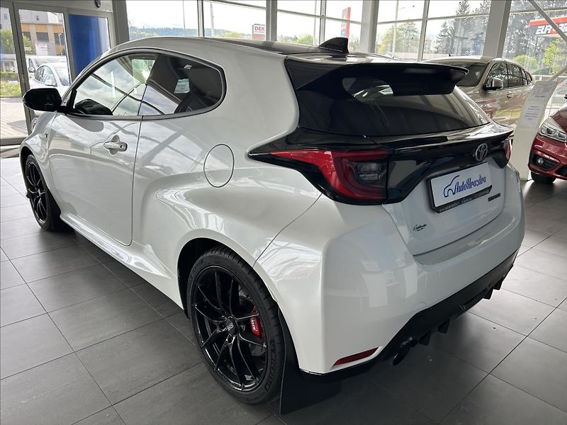 Toyota GR Yaris 1,6   ČR,CIRCUIT PACK,FULL PPF - fotka 4 z 36
