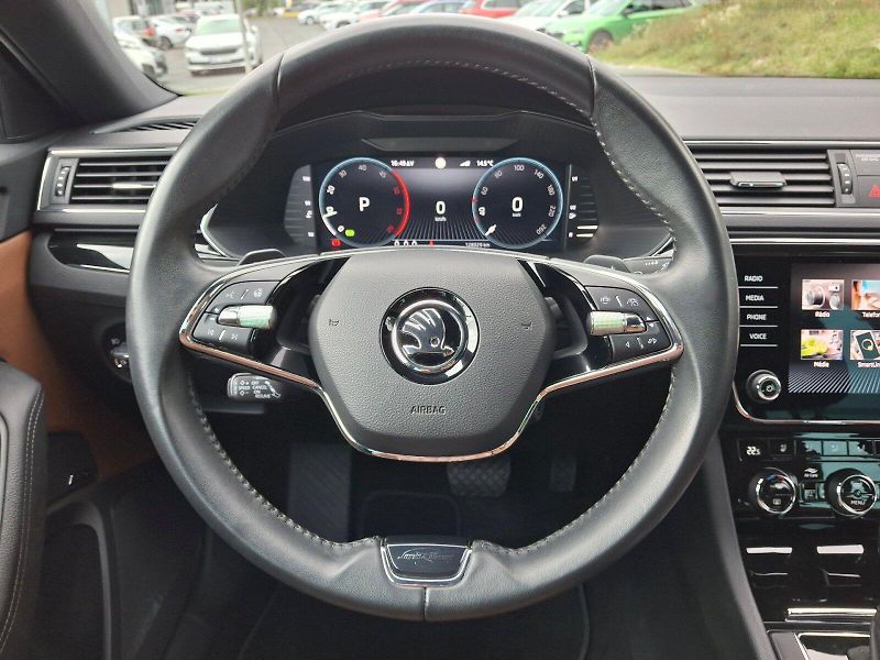 Škoda Superb (2023) Combi L&K DSG 2,0TDi 147kW - fotka 16 z 35