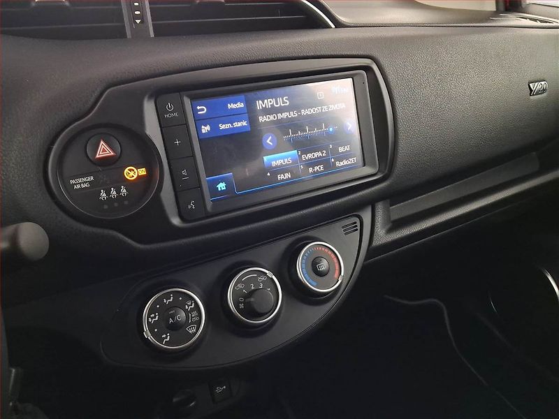 Toyota Yaris (2020) Y20 1.5 Dual VVT-i, ČR,1.maj - fotka 12 z 21