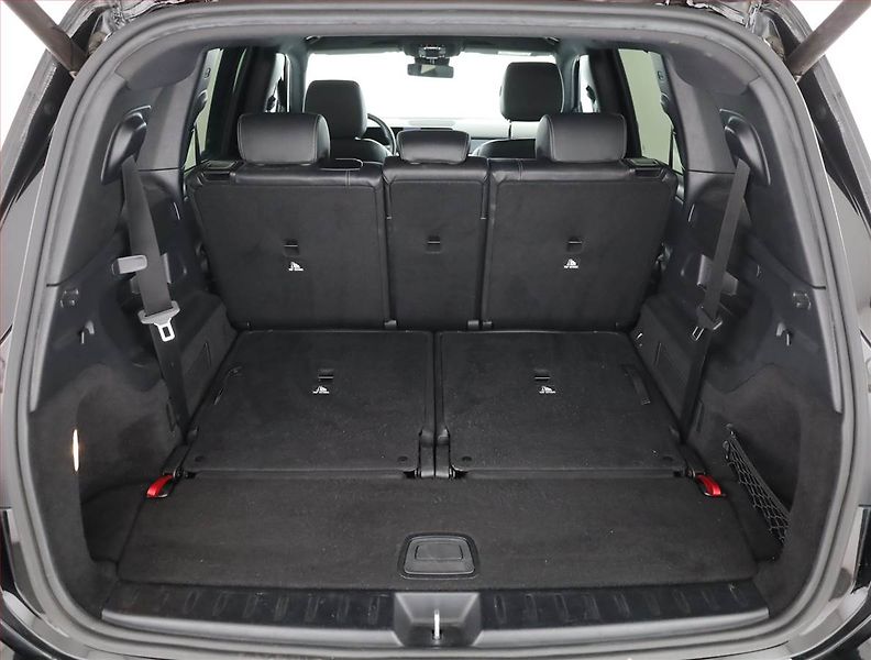 Mercedes-Benz GLB (2021) 200 d 4MATIC - fotka 19 z 20