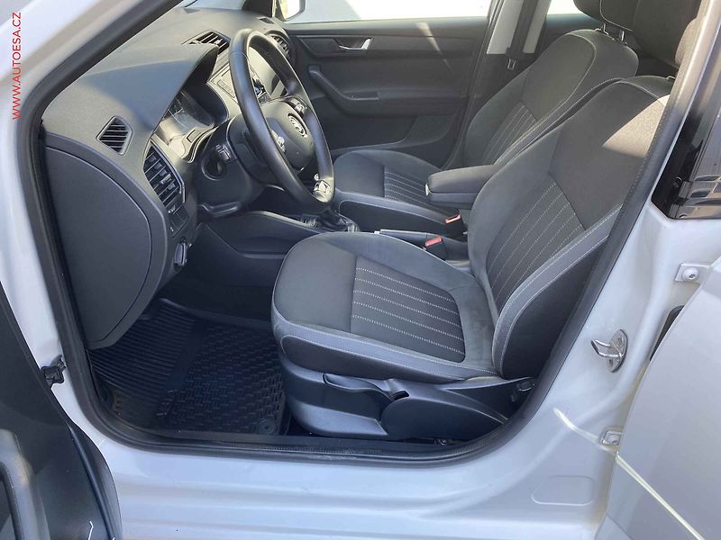 Škoda Fabia (2021) 1.0 TSi, 1.maj,ČR, Style - fotka 9 z 18