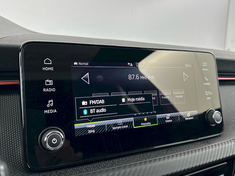 Škoda Kamiq (2025) DSG 1.0TSI 85kW Monte Carlo - fotka 16 z 33