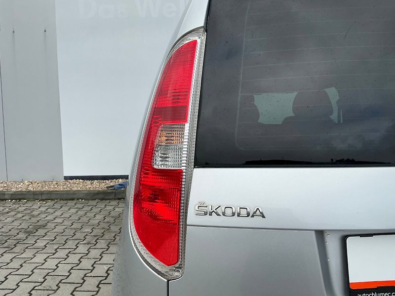 Škoda Roomster (2015) 1.2 TSI Style - fotka 10 z 23