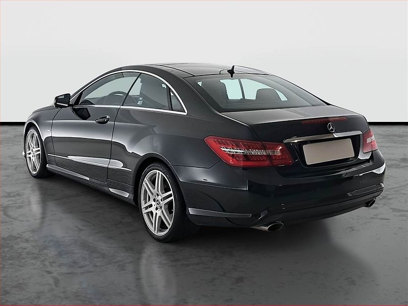 Mercedes-Benz Třídy E (2012) E 300 CDI, Automat, Kůže - fotka 4 z 17