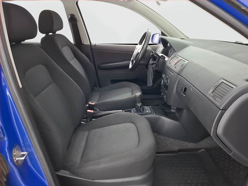 Škoda Fabia (2008) 1.4 TDI, nová STK, dobrý stav - fotka 9 z 14