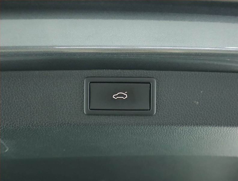 Škoda Karoq (2023) 2.0 TDI - fotka 24 z 24