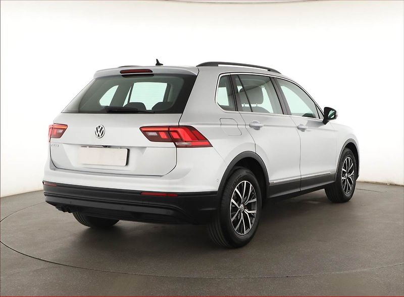 Volkswagen Tiguan (2020) 1.5 TSI - fotka 5 z 14