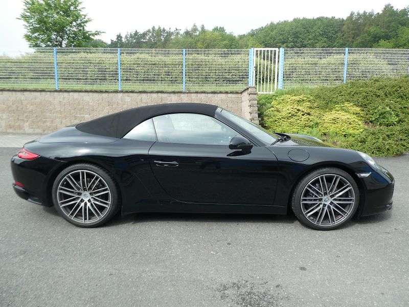 Porsche 911 CARRERA CABRIOLET  - fotka 3 z 23