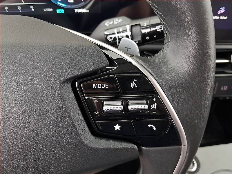 Kia Niro (2023) Premium Hybrid - fotka 20 z 23
