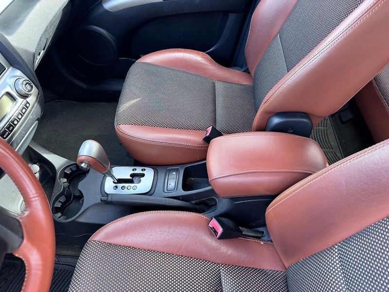 Kia Sportage (2004) 2,7i V6 129 KW AUTOMAT 4X4 - fotka 32 z 45