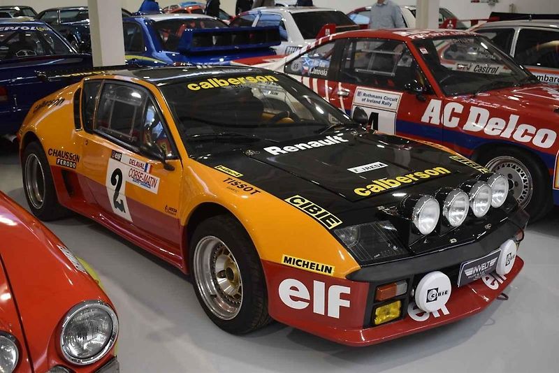 Francois Delecour u zapůjčeného vozu Alpine pro Rally Pačejov