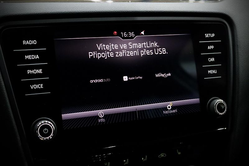 Škoda Octavia 3 FL Combi 1.8 TSI 132 kW DSG - fotka 36 z 38