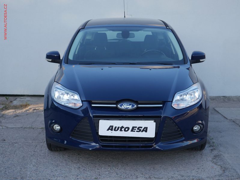 Ford Focus (2013) 1.6 TDCi, Klima - fotka 2 z 15
