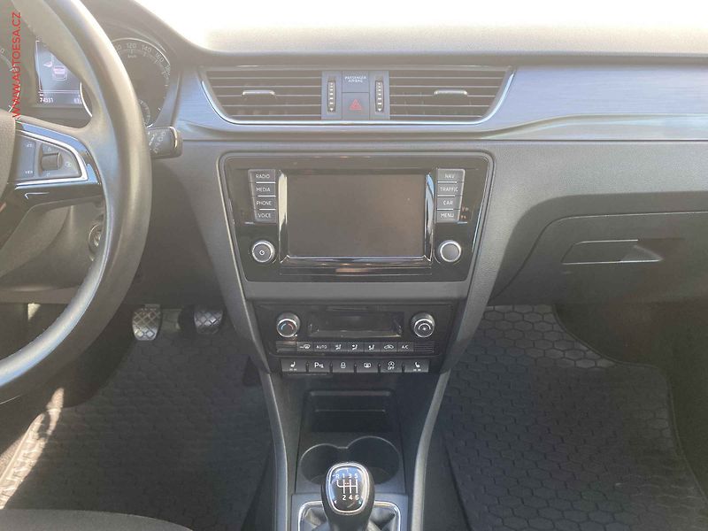 Škoda Rapid (2018) 1.0TSi, ČR, Style - fotka 12 z 18
