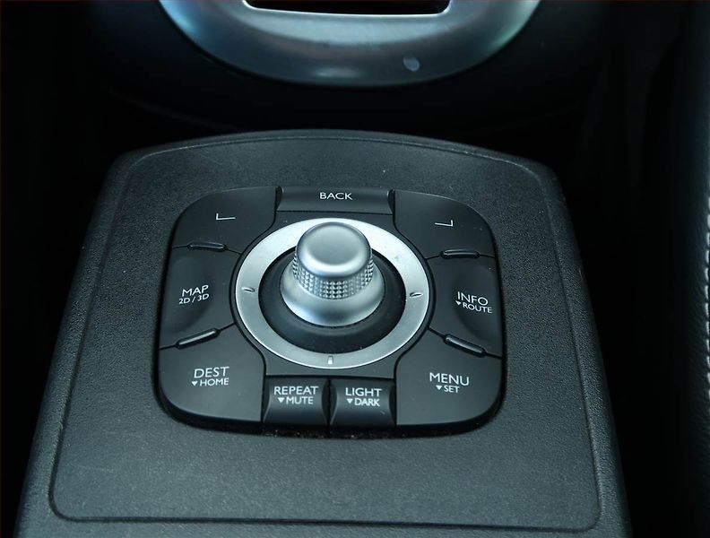 Renault Grand Scénic (2013) 1.6 dCi, Navi, Tempomat - fotka 20 z 20