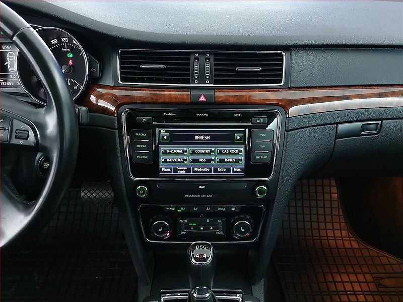 Škoda Superb (2013) 3.6 FSI V6, 4X4, Automat - fotka 9 z 18