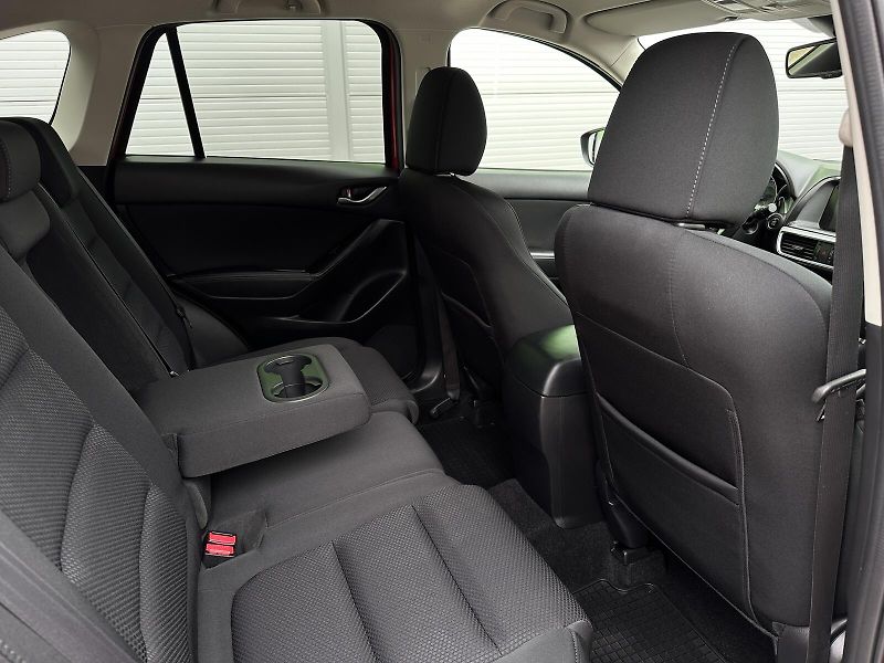 Mazda CX-5 2.0i 16V 165PS KAMERA+PDC P/Z - fotka 36 z 39
