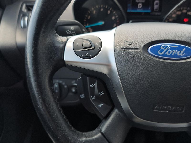 Ford Kuga (2016) 1.5 EcoBoost 110kW, Serv. knih - fotka 11 z 21