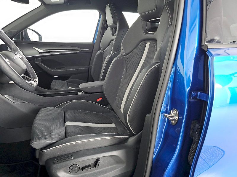 Škoda Kodiaq (2025) 2.0TDi 142kW 4x4 SPORTLINE 7S - fotka 6 z 30