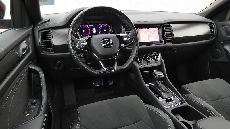 Škoda Kodiaq 2,0 TDI Sportline DSG - fotka 5 z 25