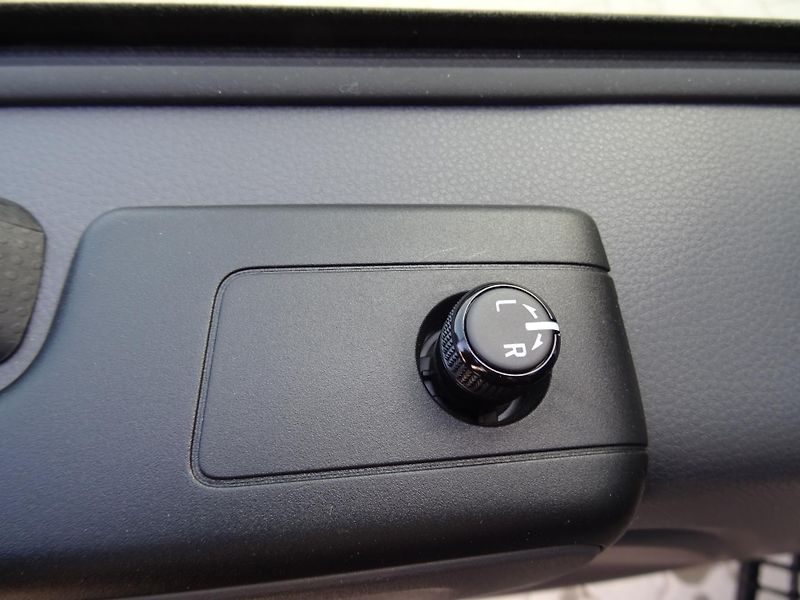 Isuzu M27 (2026) 3.0L, hákový nosič kontejnerů  - fotka 26 z 34