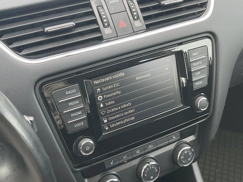 Škoda Octavia (2016) Combi 1,6 TDI / 81 kW Ambition - fotka 23 z 30