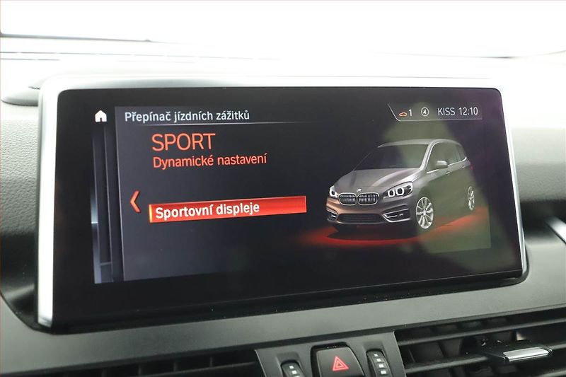 BMW Řada 2 (2020) 218d Gran Tourer, Automat - fotka 14 z 18