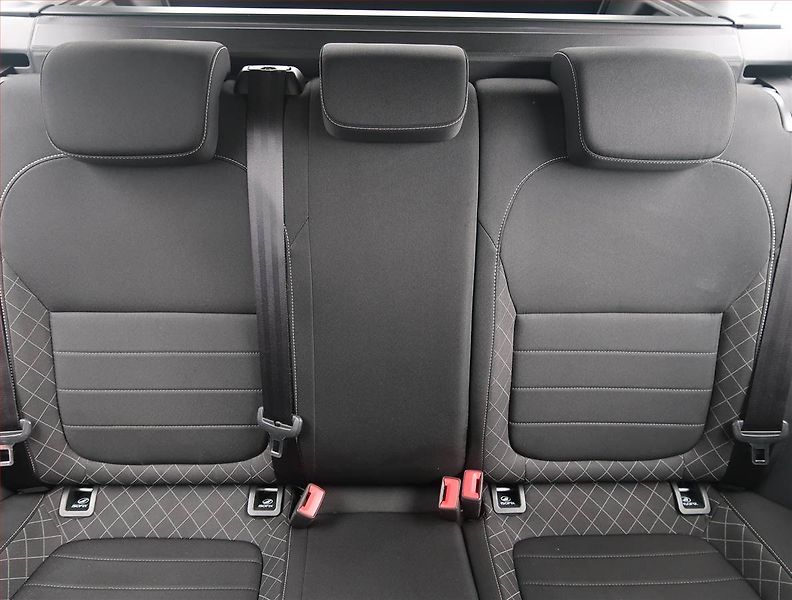 Škoda Fabia (2017) 1.0 TSI, Park. senzory - fotka 10 z 19