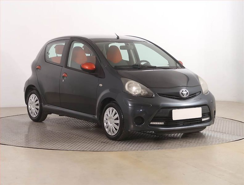 Toyota Aygo (2012) 1.0 VVT-i, Park. senzory - fotografie inzerátu