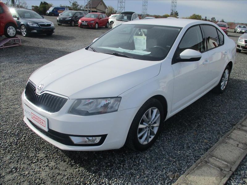 Škoda Octavia 1,6 TDI, DSG,tažné,serv.kniha, - fotka 3 z 44