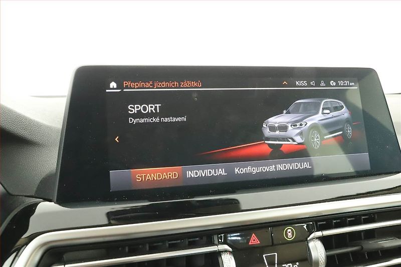 BMW X3 (2023) xDrive20d - fotka 10 z 19