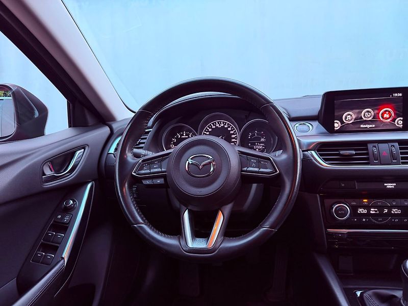 Mazda 6 2.0 Exclusive - Line, 1.Maj - fotka 17 z 31