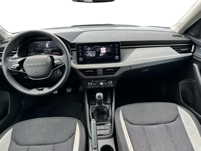 Škoda Kamiq 1,0 TSI / 85 kW Top Selection - fotka 10 z 23