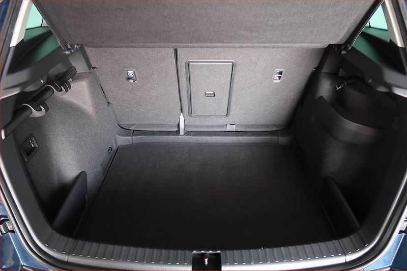 Škoda Karoq (2019) Style 1.6 TDI - fotka 14 z 21