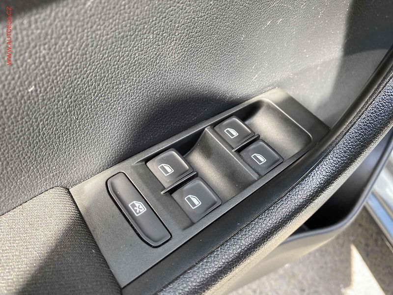 Škoda Fabia (2014) 1.2 TSi, AC, tempo - fotka 13 z 17