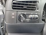 Volkswagen Golf 2,0i 85kW*Pěkný stav* - náhled 25