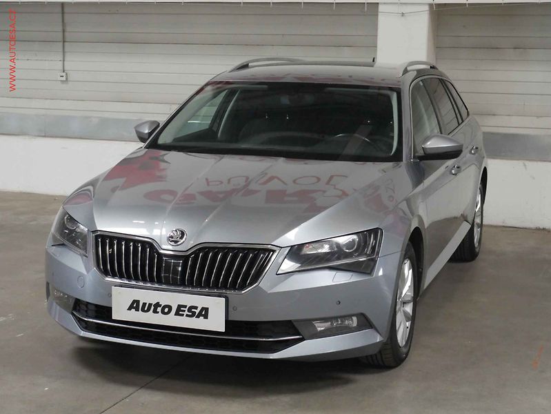 Škoda Superb (2017) 2.0 TDi, ČR, Style, DSG - fotka 3 z 23