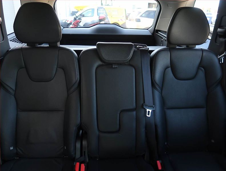 Volvo XC90 (2015) D5 AWD - fotka 10 z 25