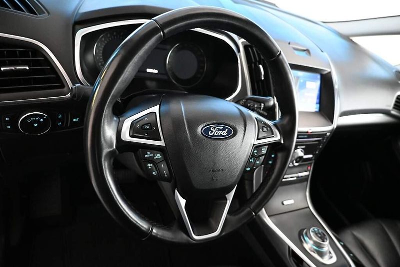 Ford S-MAX (2023) 2.5 LED SONY ACC Tažné FHEV Ti - fotka 13 z 38