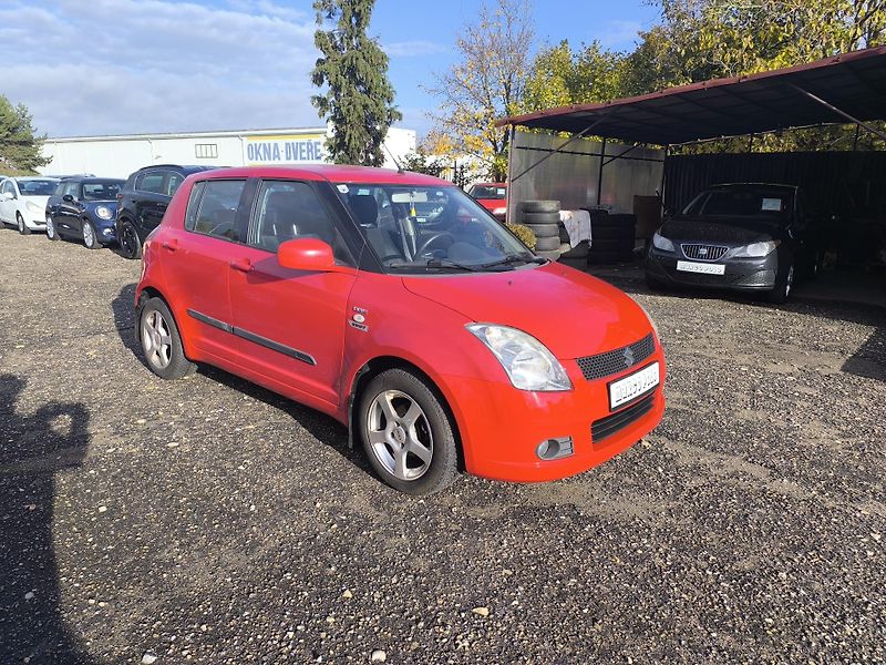 Suzuki Swift (2006) 1.3 DDiS DOL.KM,1. MAJITEL - fotka 2 z 4