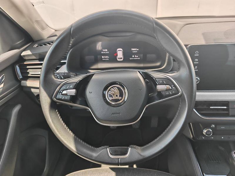 Škoda Kamiq Top Selection 6MP 1,0TSI - fotka 11 z 22