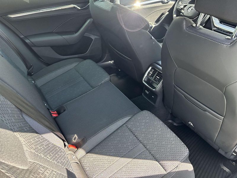 Škoda Octavia (2023) Combi 1.5 TSI Style+ - fotka 10 z 31