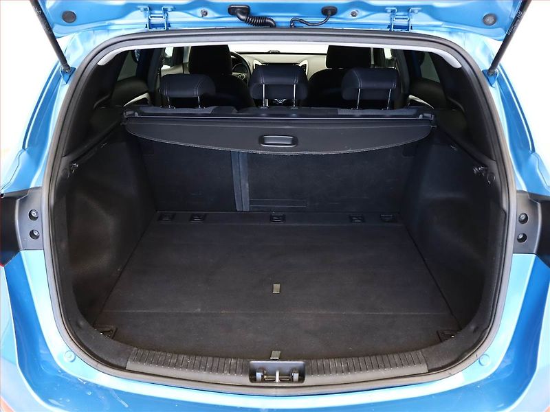 Hyundai i30 (2016) 1.6 CRDi, Serv.kniha, Tempomat - fotka 10 z 13