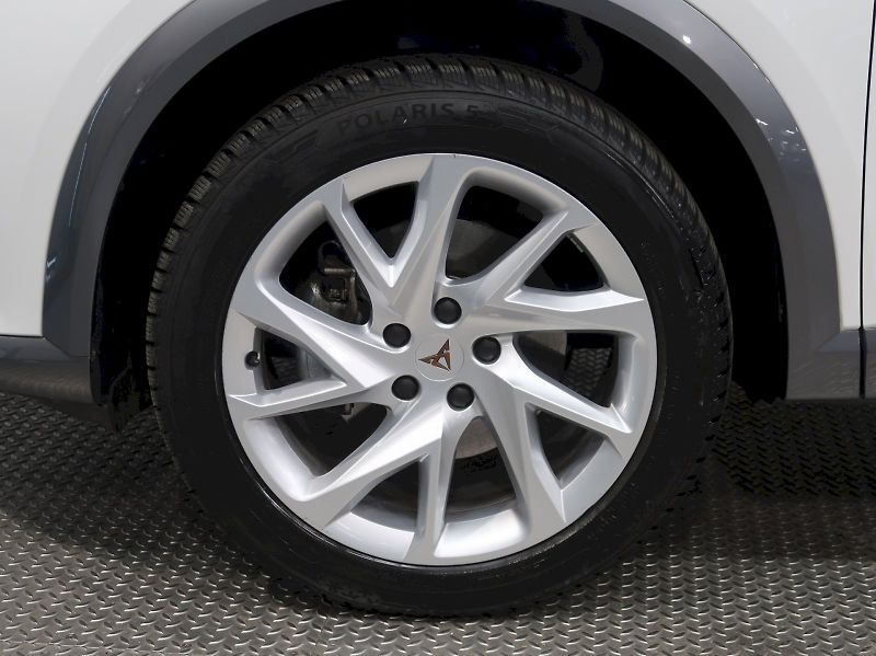 Cupra Formentor (2024) 1.5TSI 110KW DSG - fotka 12 z 38