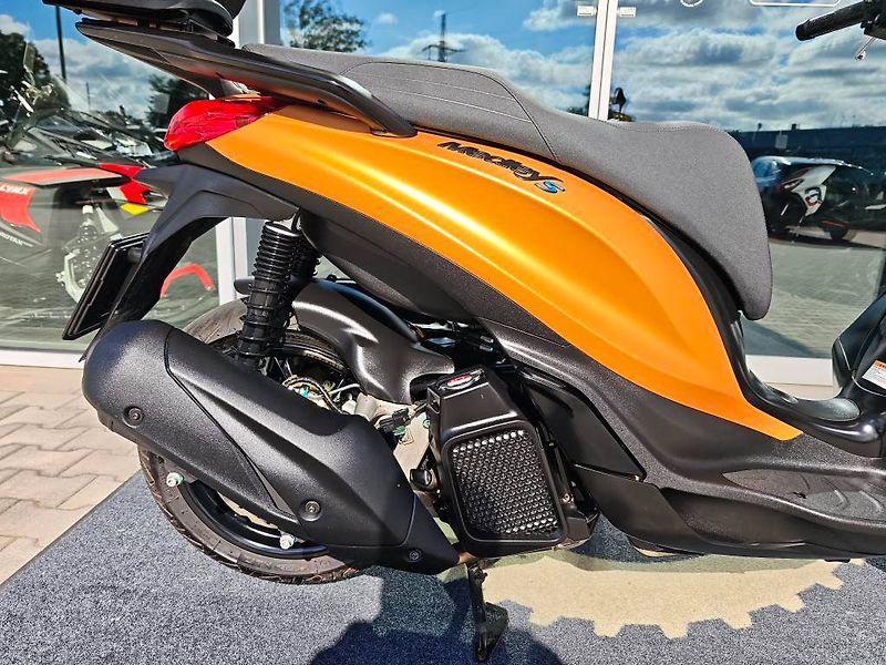 Piaggio Medley 125 (2025) najeto 1.801 Km - fotka 14 z 19