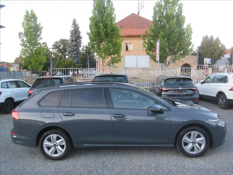 Volkswagen Golf 2,0 TDI DSG Edice Life - fotka 4 z 17