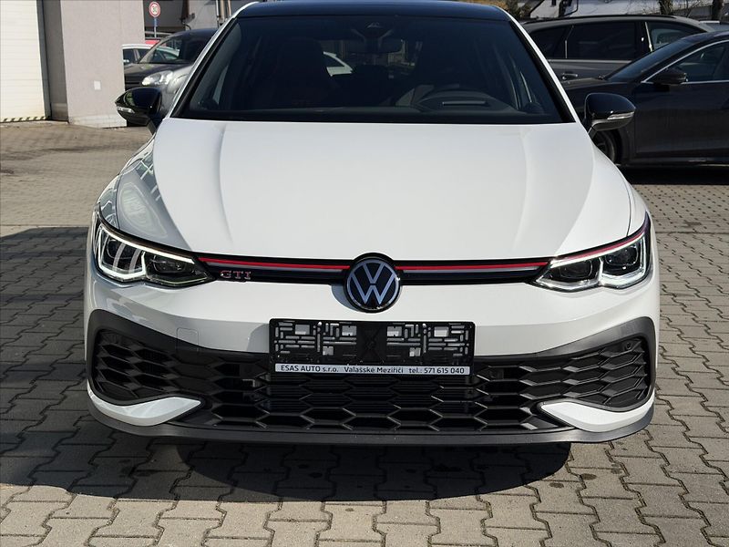 Volkswagen Golf 2,0   GTI EDICE 45 300 PS Akra - fotka 5 z 31