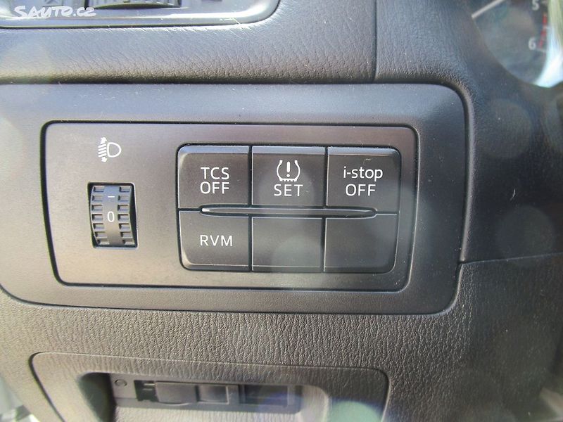 Mazda CX-5 2,2D-4x4-129KW-NOVÝ OLEJ - fotka 25 z 27