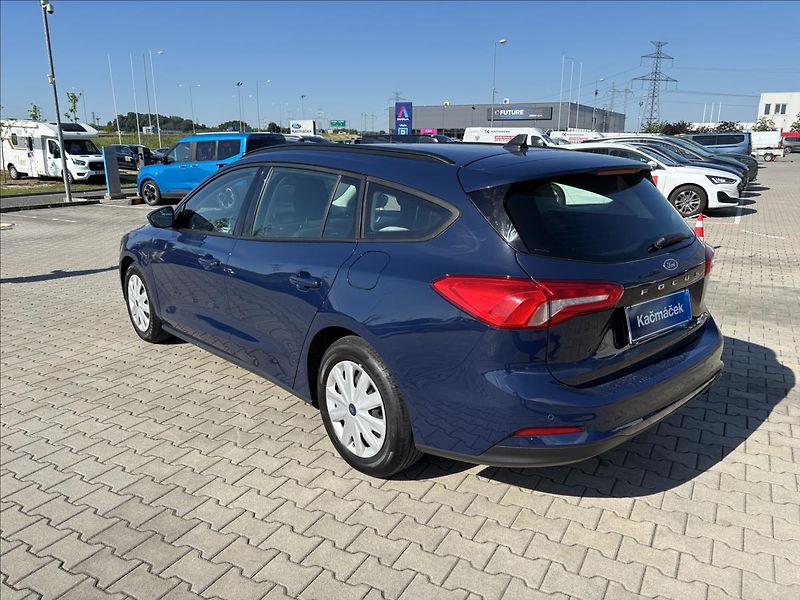 Ford Focus 1,5 EcoBlue Trend 70kW - fotka 3 z 36