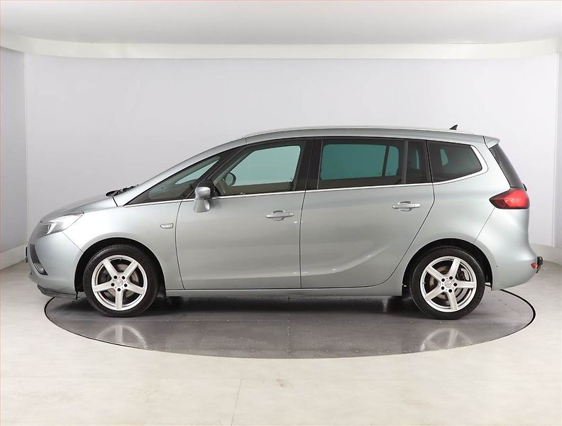 Opel Zafira (2014) 1.6 CDTI, Navi, Tempomat - fotka 3 z 21